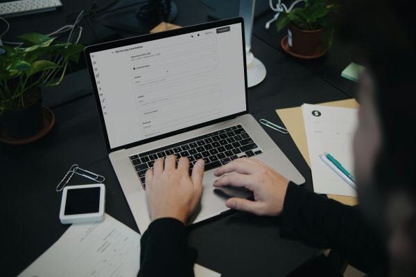 Les 5 avantages d'un logiciel de facturation efficace comme Jeboostemaboite